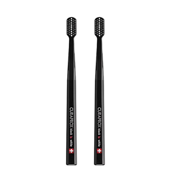 Curaprox Black in White DUO črne barve, 2 ščetki