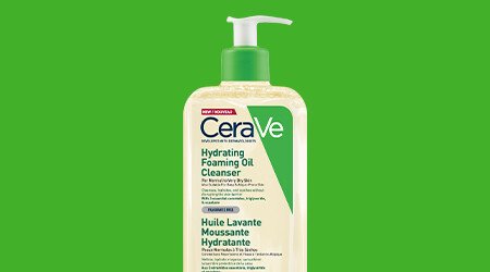 Embalaža CeraVe Hydrating Cleansing Oil je na voljo v 236 in 473 ml embalaži.